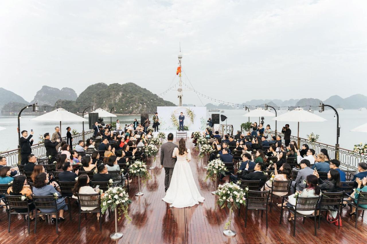 Hotel Indochine Cruise Hạ Long Exterior foto