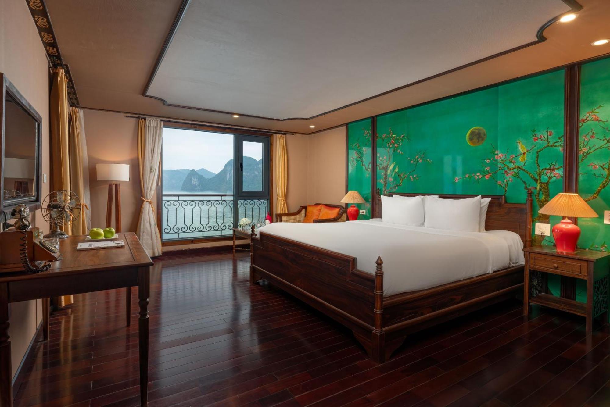 Hotel Indochine Cruise Hạ Long Exterior foto