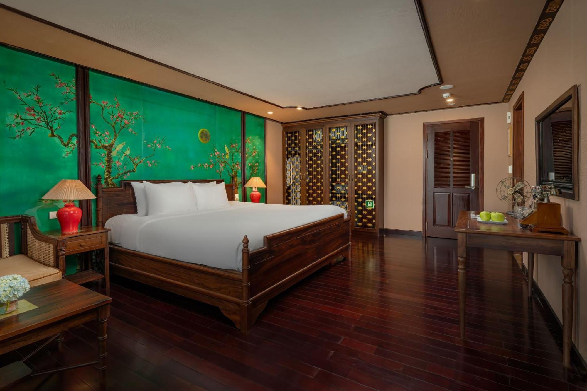 Hotel Indochine Cruise Hạ Long Exterior foto