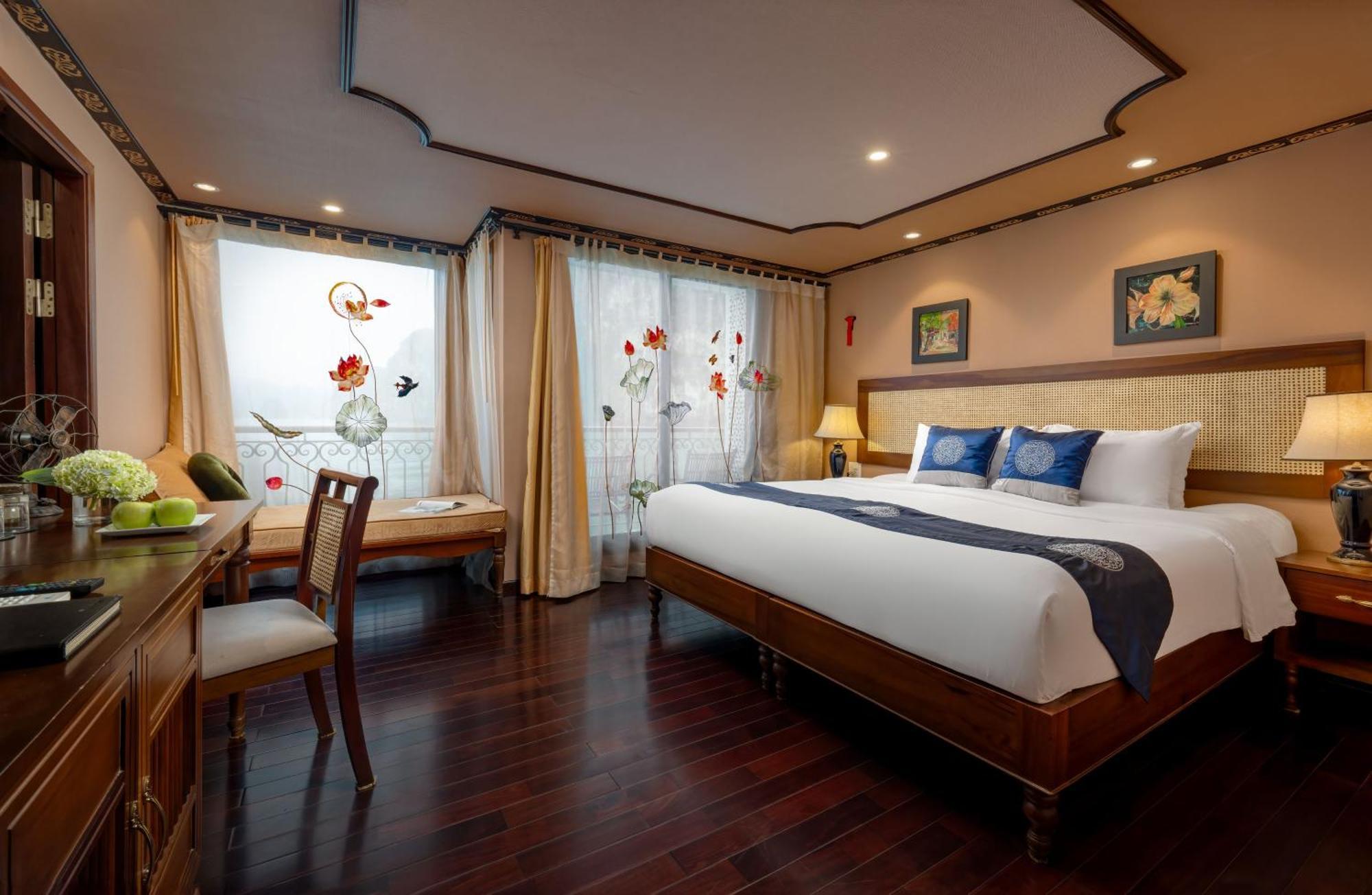 Hotel Indochine Cruise Hạ Long Exterior foto