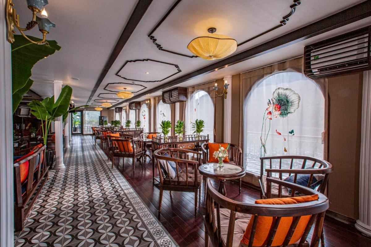 Hotel Indochine Cruise Hạ Long Exterior foto