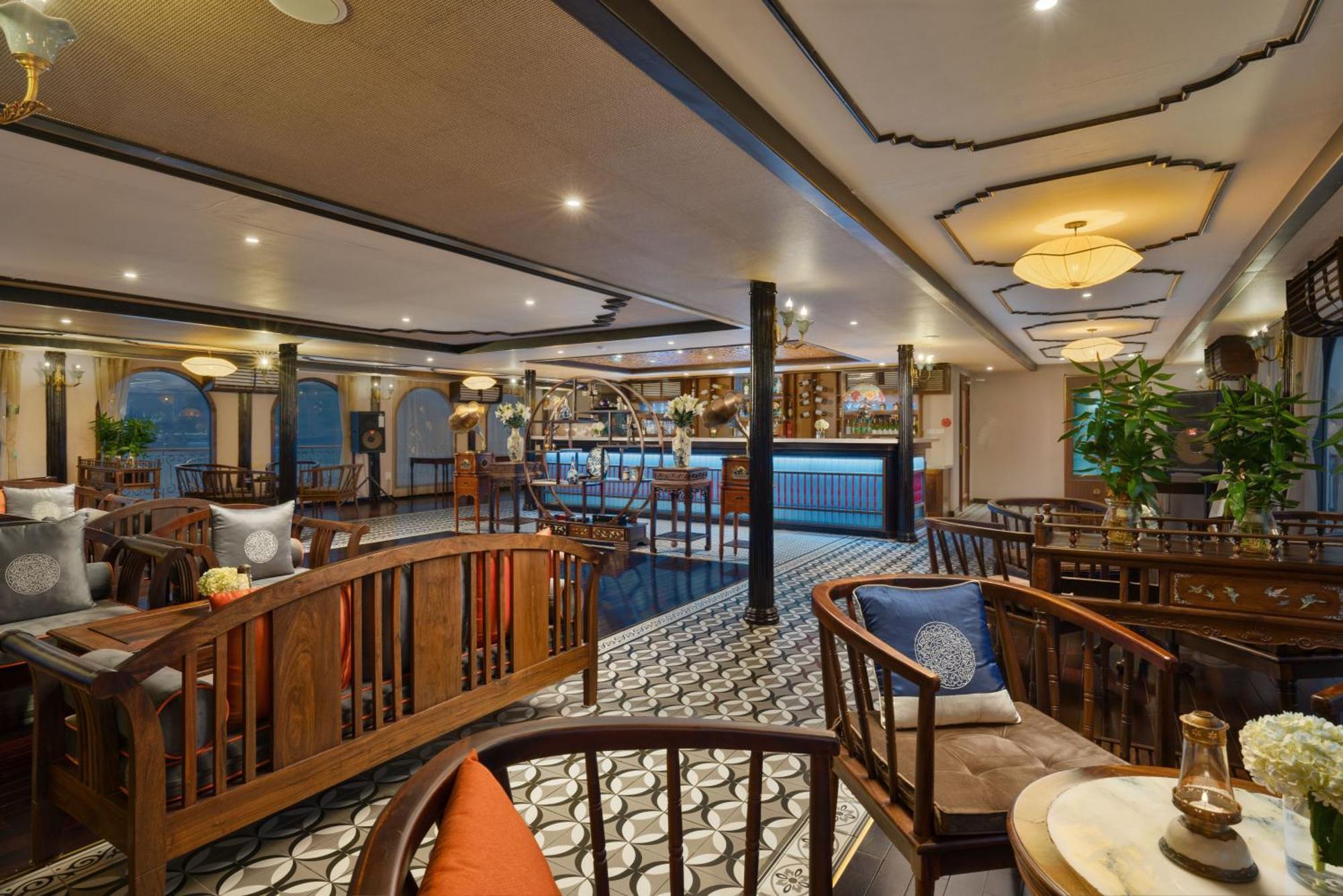 Hotel Indochine Cruise Hạ Long Exterior foto