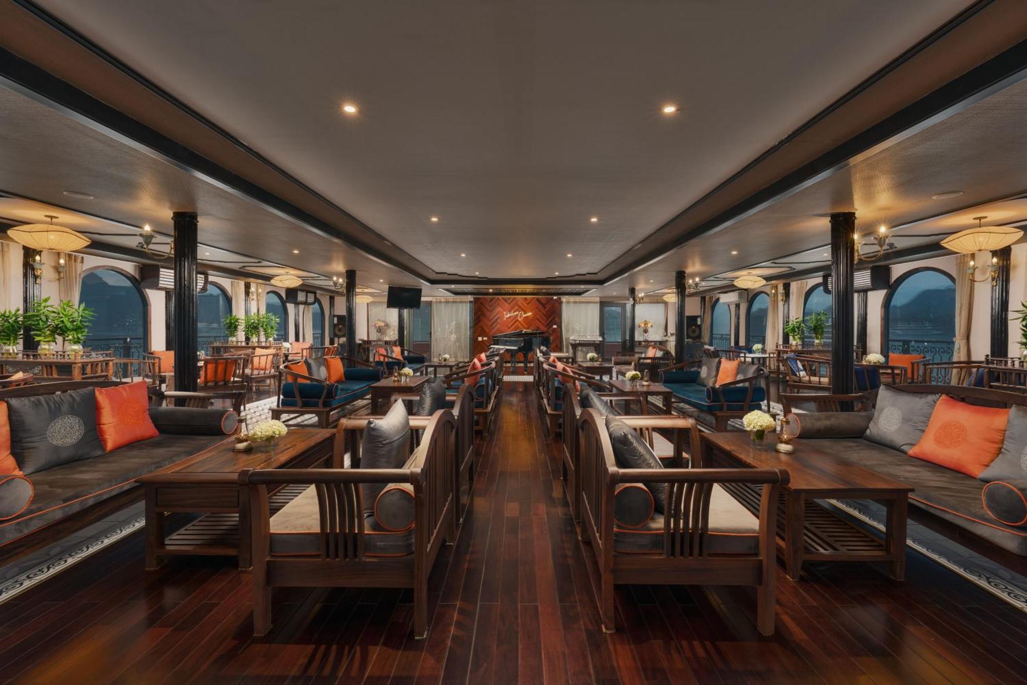 Hotel Indochine Cruise Hạ Long Exterior foto