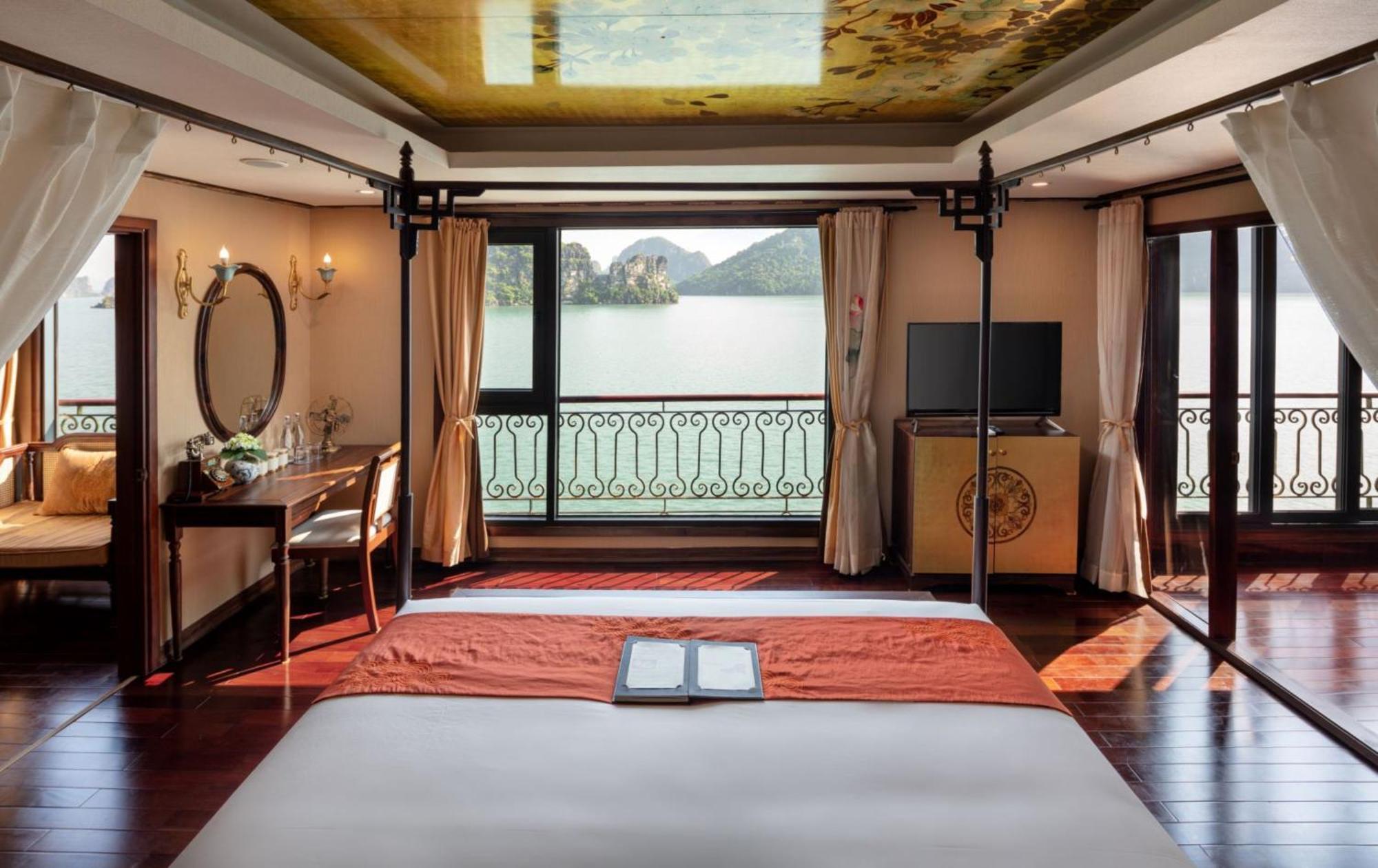 Hotel Indochine Cruise Hạ Long Exterior foto